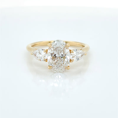 Oval Cut tdw 2.70ct Lab Diamond Claw Set Trilogy Engagement Ring with Hidden Halo