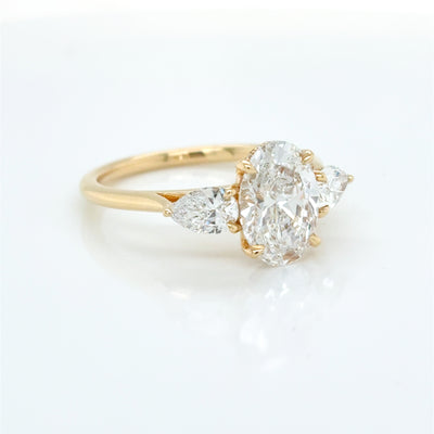 Oval Cut tdw 2.70ct Lab Diamond Claw Set Trilogy Engagement Ring with Hidden Halo